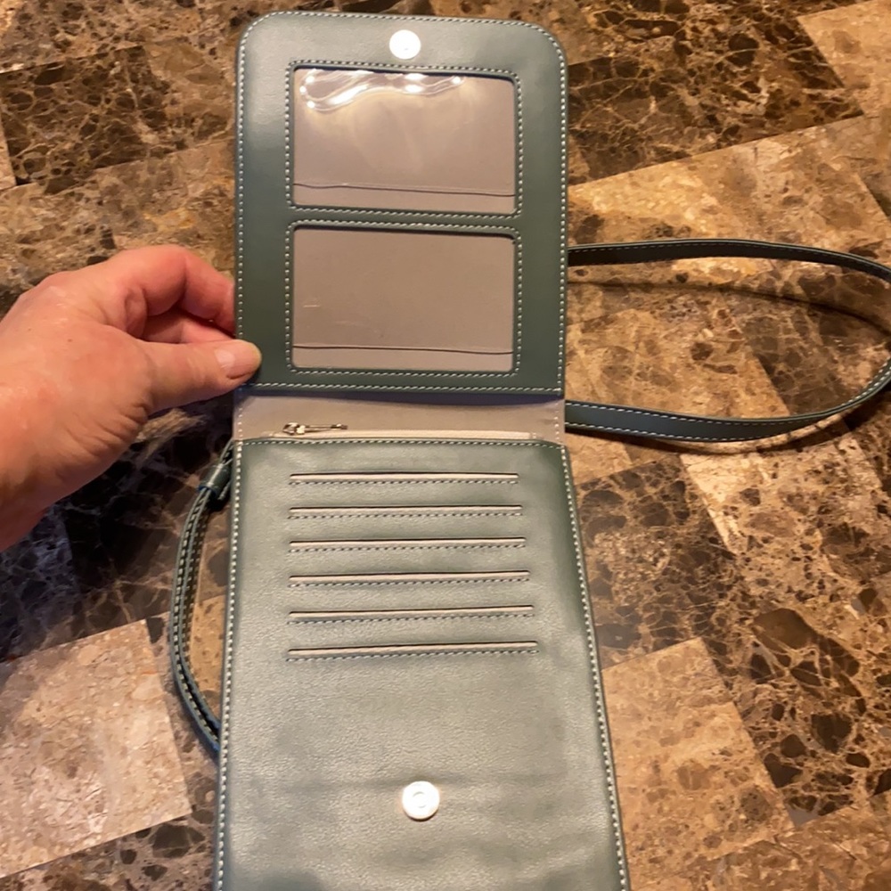 Two Crossbody wallet/phone cases - Picture 3 of 6